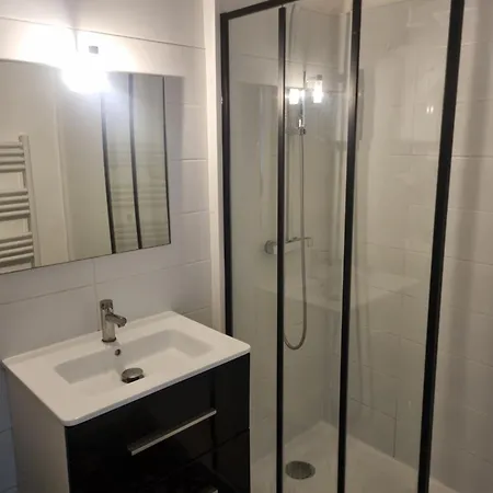 Sejour Cozy Avec Piscine A 200m De La